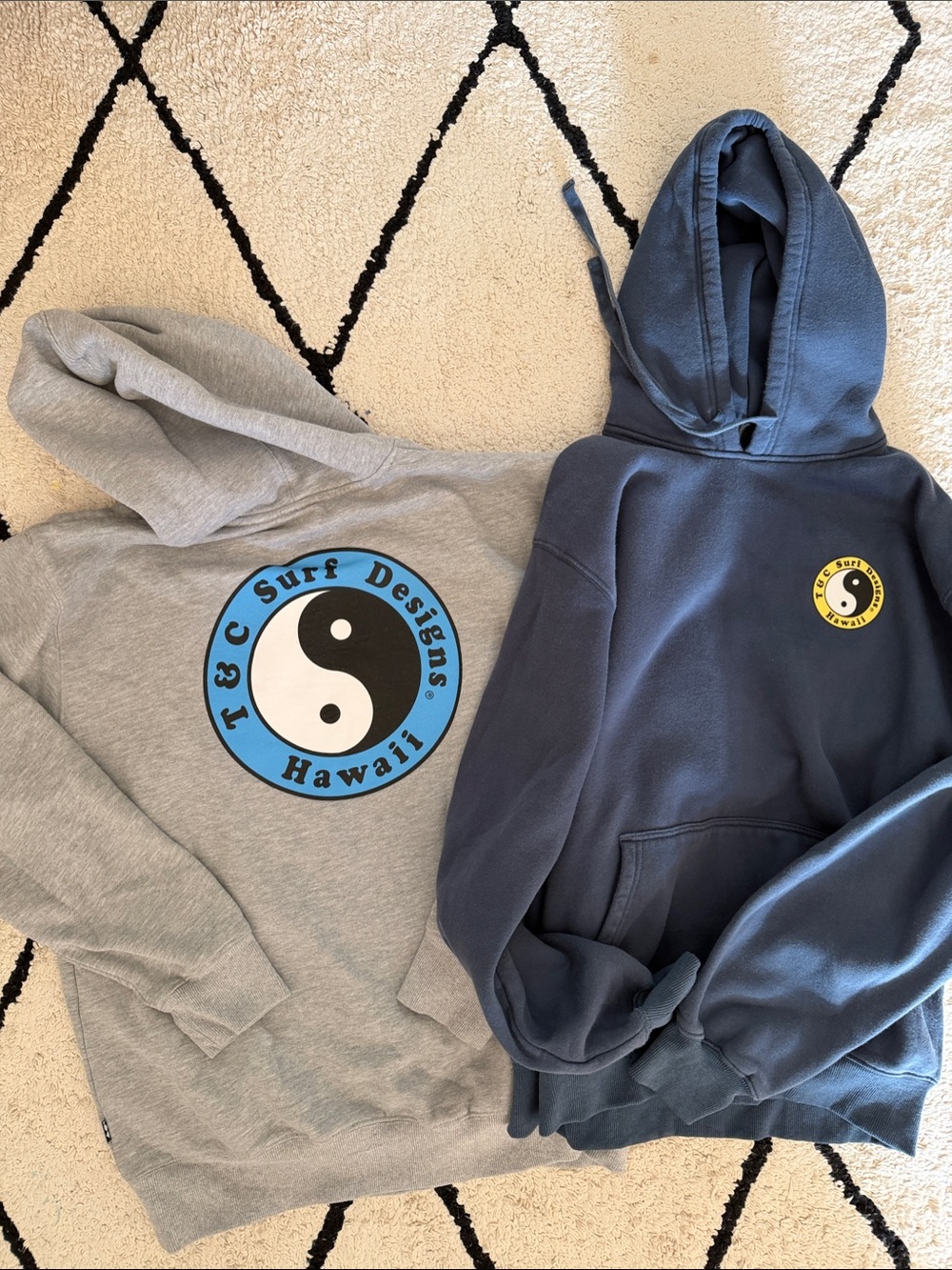 T and C Surf hoodie bundle size L